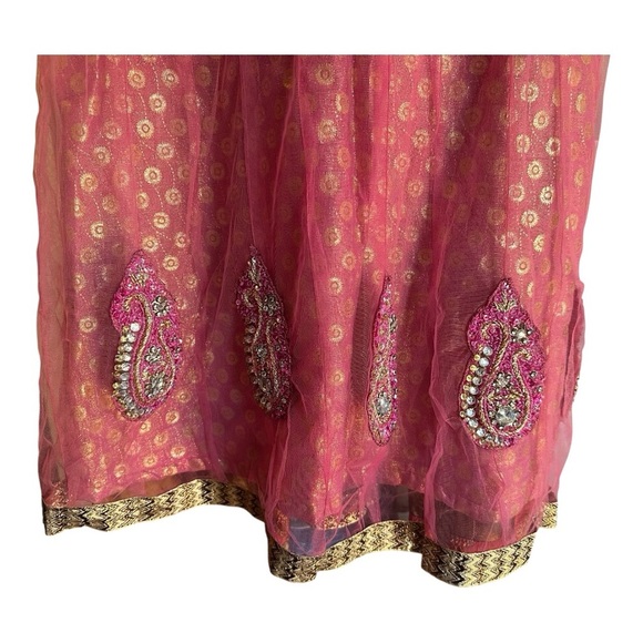 Chic Kurta in Pink & Gold - Picture 4 of 12